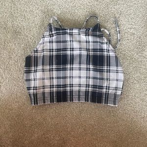 Black and white Super cropped top